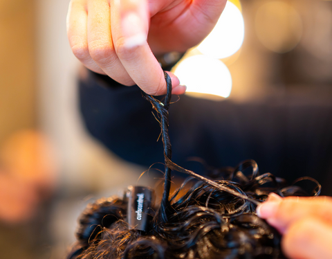 Locken trocknen mit der Plopping-Methode
